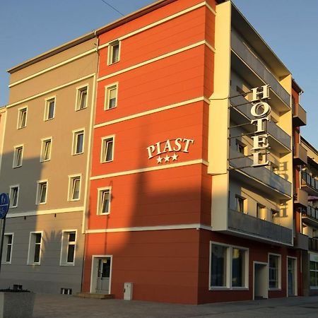 Hotel Piast Nysa Eksteriør bilde